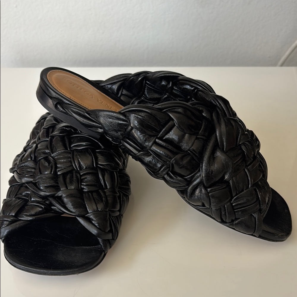 Bottega Veneta women's slides